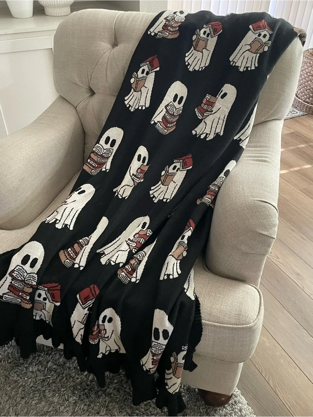 Ghost Reading Book Black Throw Blanket 50x70 NWT Halloween 2026